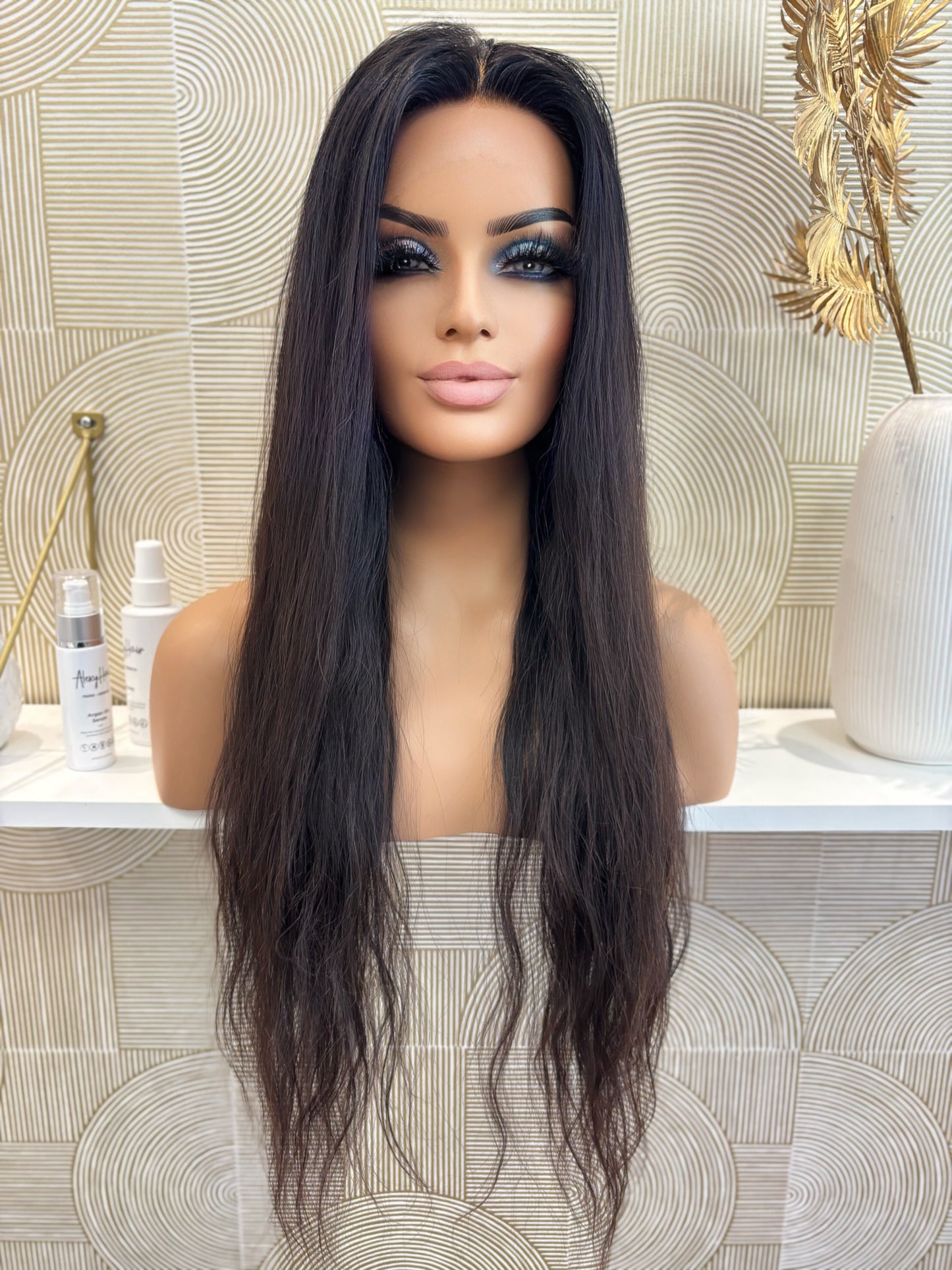 Laurie - Integral + lace top / 26 inch / 150 % Volume / European hair / small