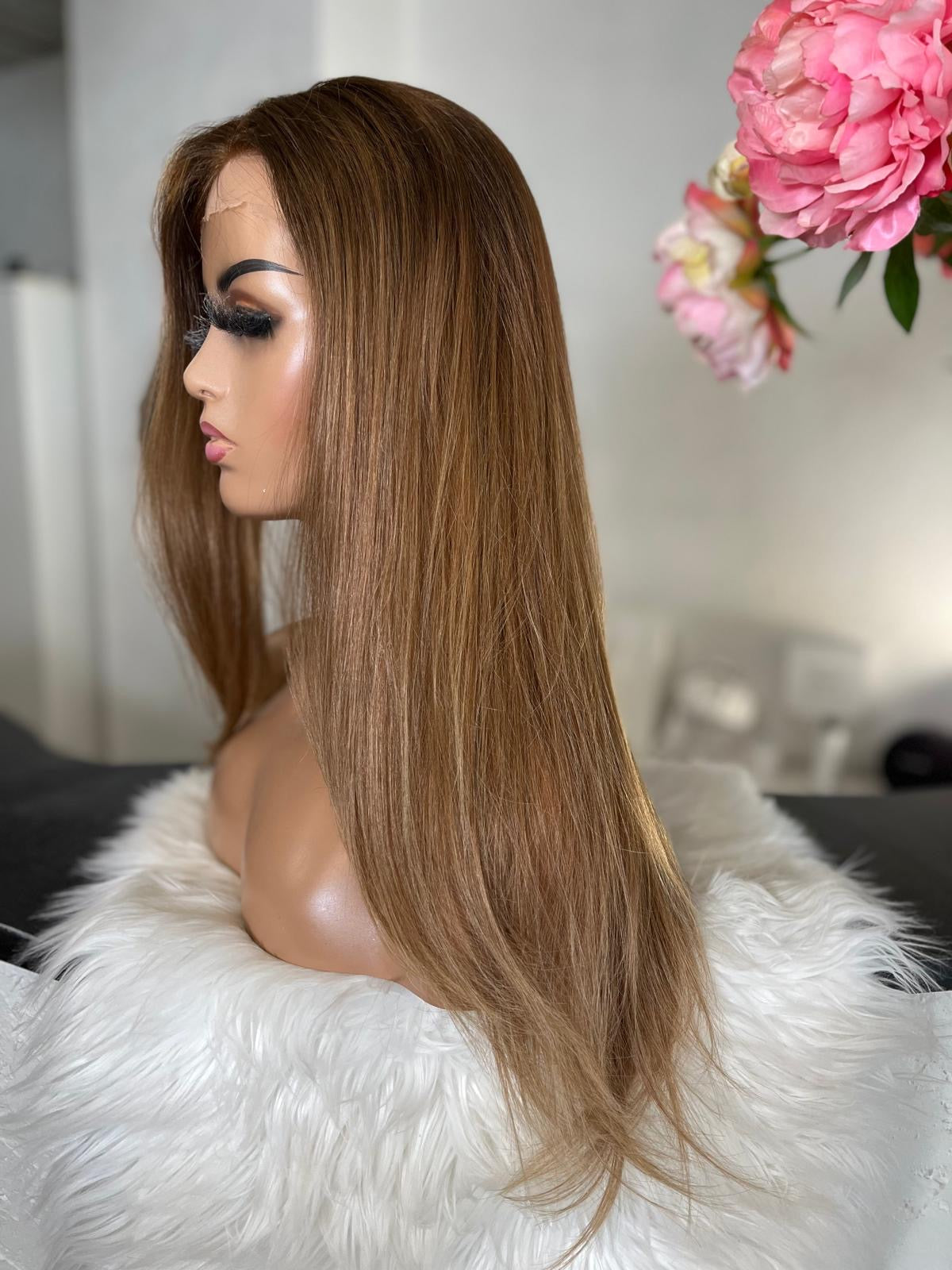 Cecila - Integral + lace top / 22 inch / 130 % Volume / russian hair / small