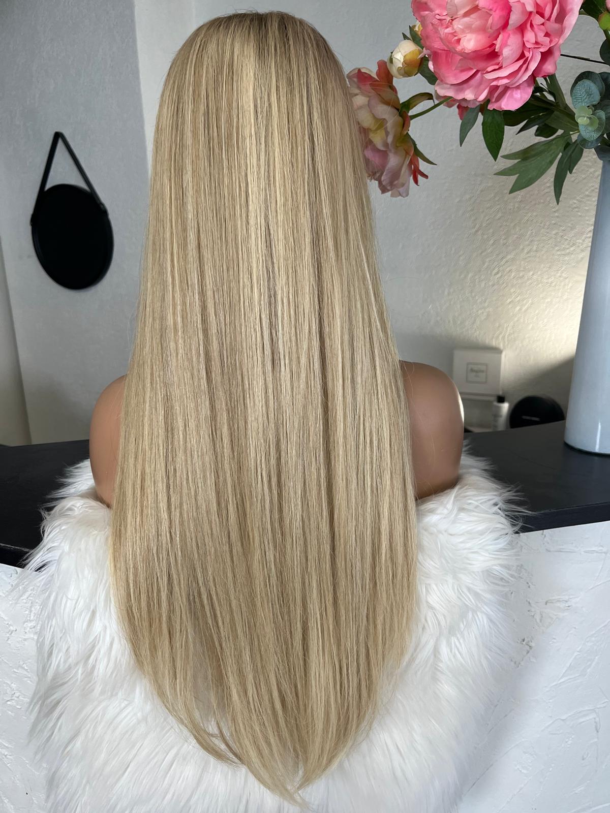 Hilda - illusion integral + lace top / 26 inch / 180 % Volume / mongolian hair /small / wavy