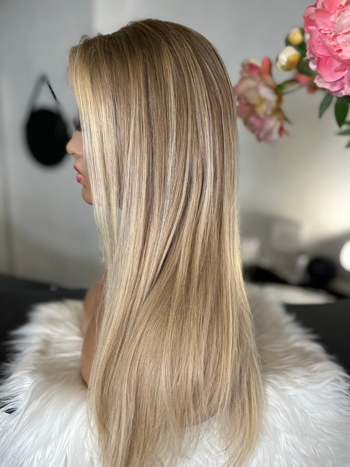 Tara - illusion integral + lace top / 26 inch / 150 % Volume / European hair / small