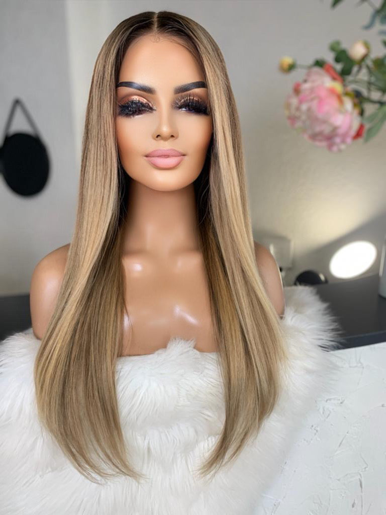 Sabrina - illusion integral + lace top / 24 inch / 150 % Volume / European hair