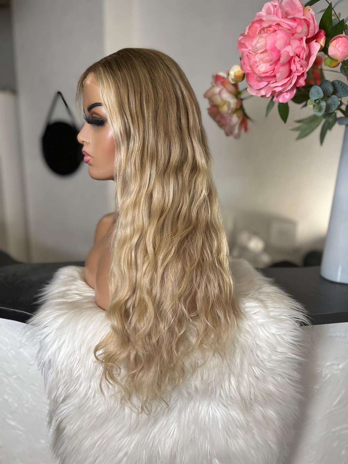 Selma - illusion integral + lace top / 24 inch / 180 % Volume / mongolian hair / s / wavy