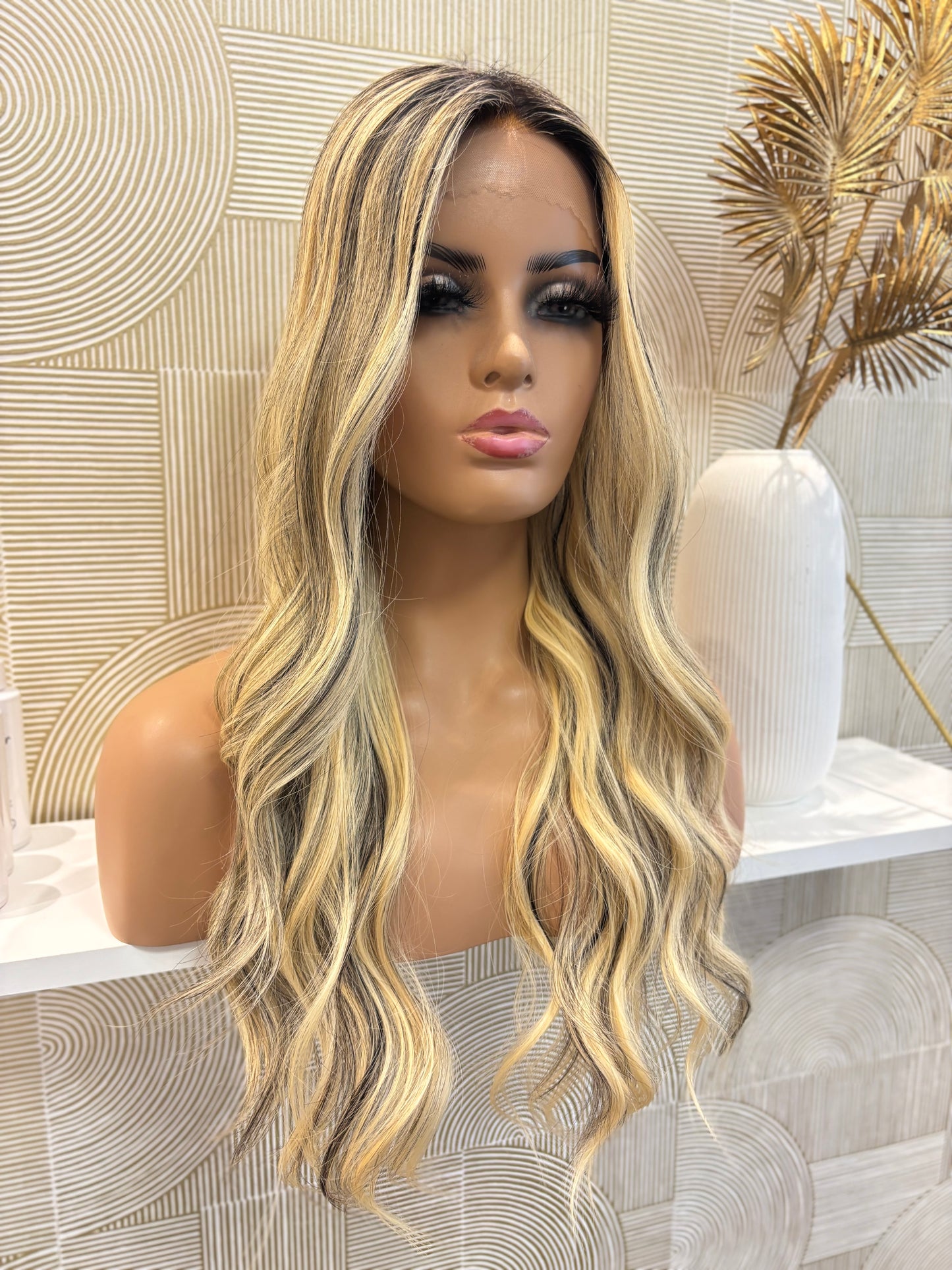 Chloe - Integral + lace top / 24 inch / 150 % Volume / russian hair / small