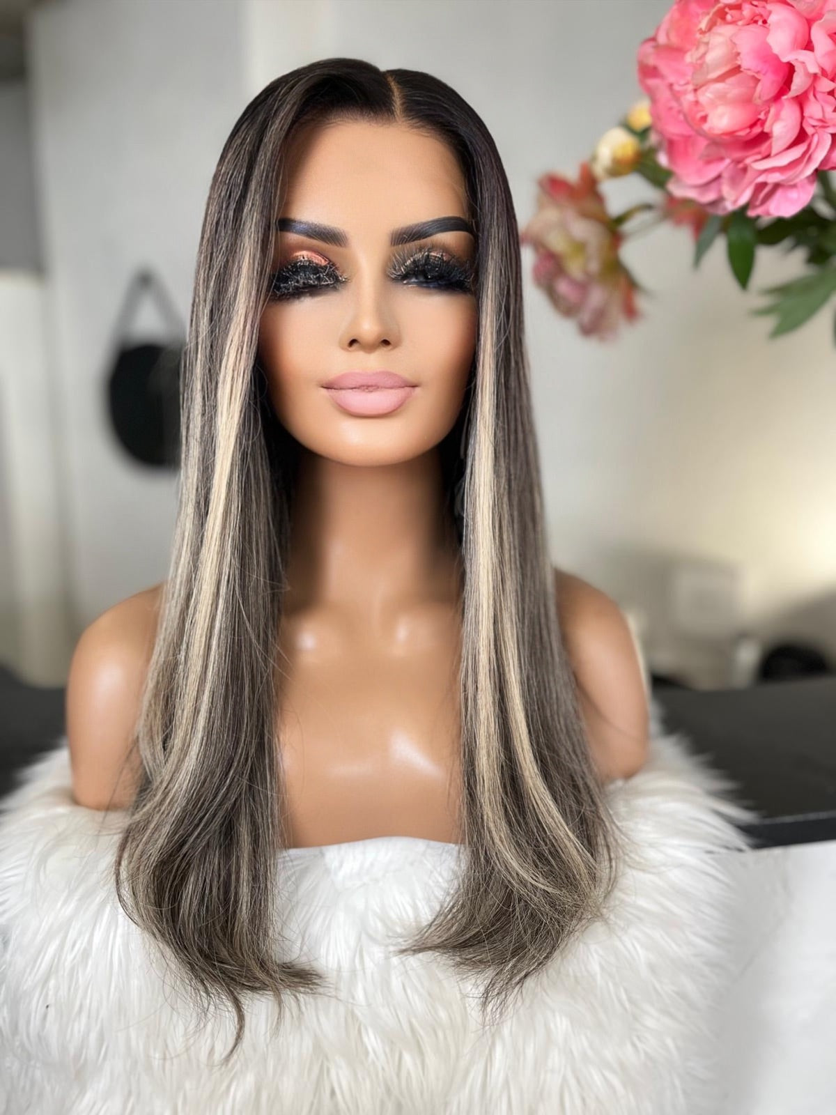 Tammy - illusion integral + lace top / 24 inch / 150 % Volume / European hair / small