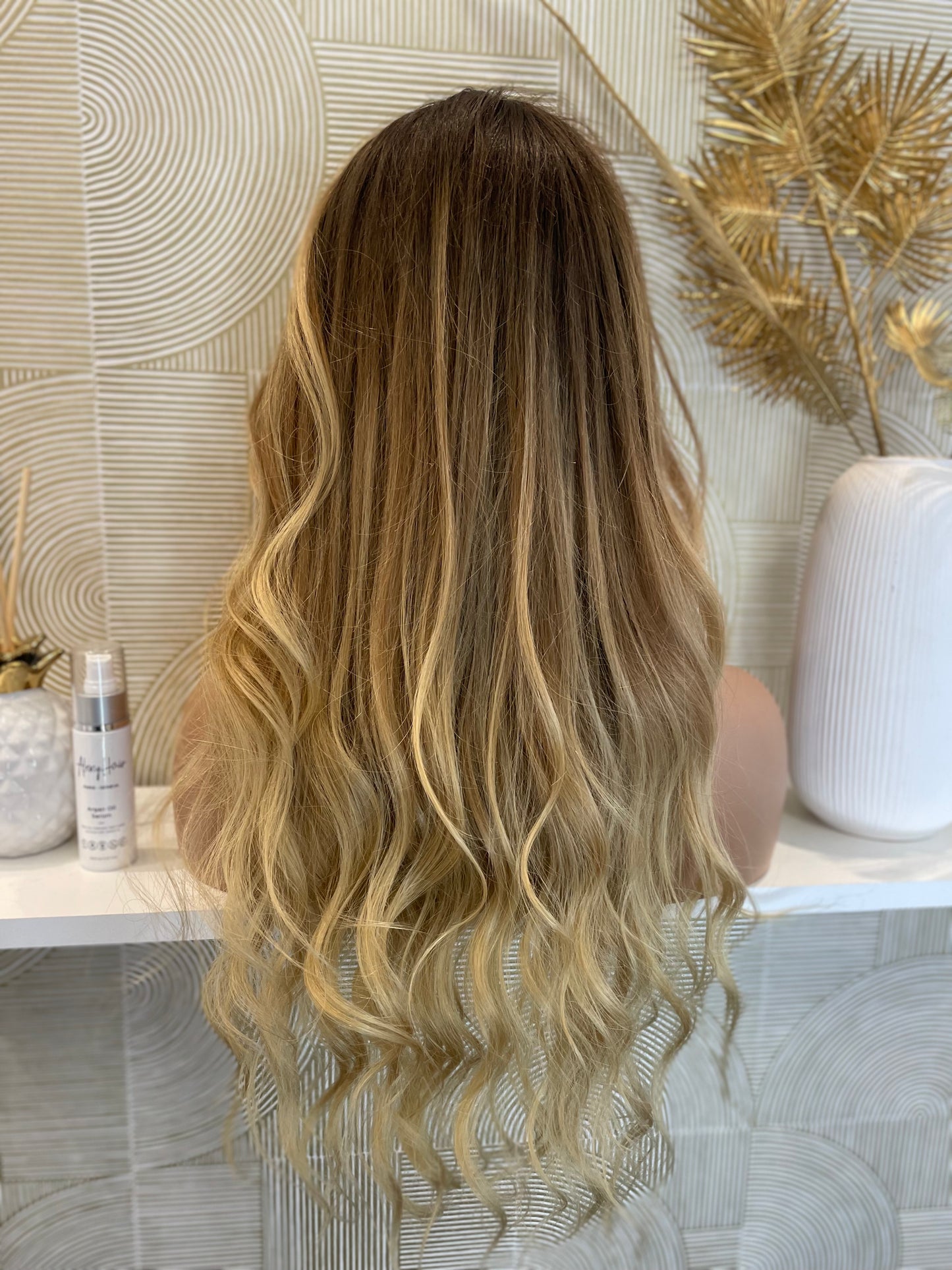 Mylène - illusion integral + lace top / 22 inch / 130 % Volume / European hair / xs-s