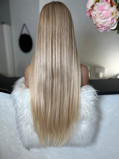 Marlene  - Integral + lace top  / 28 inch / 150 % Volume / mongolian hair / small (Copie 2)