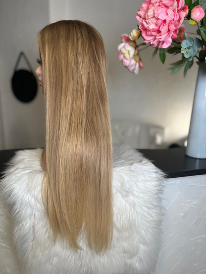 Anita   - Integral + lace top  / 28 inch / 150 % Volume / mongolian hair / small (Copie 2)
