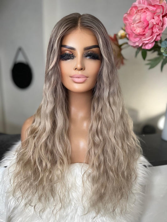 celine - illusion integral + lace top  / 26 inch / 180 % Volume / mongolian hair / s / wavy