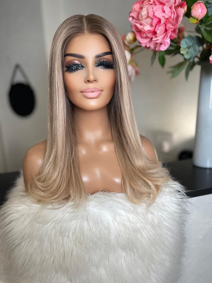 Paola - illusion integral + lace top  / 22 inch / 150 % Volume / European hair / small