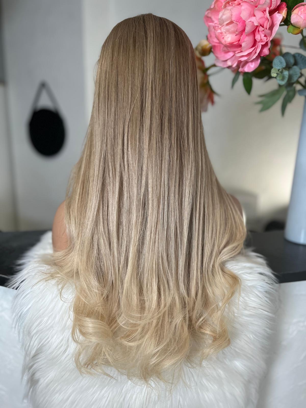 Valérie  -  confort integral illusion + lace top / 26 inch / 150% Volume / european hair / small (Copie)