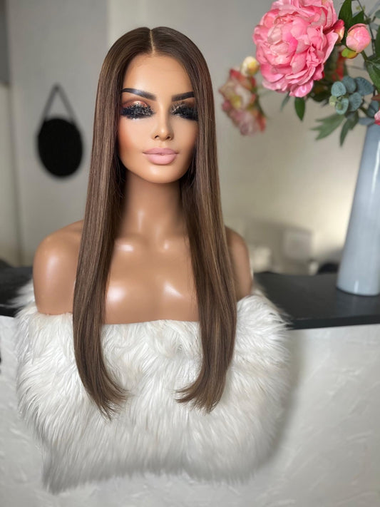Ivana  -  confort integral illusion + lace top / 26 inch / 150% Volume / european hair / small