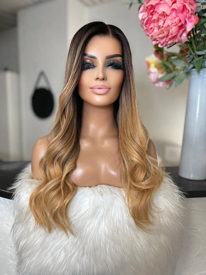 Theresa  -  confort integral illusion + lace top / 24 inch / 150% Volume / european hair / small