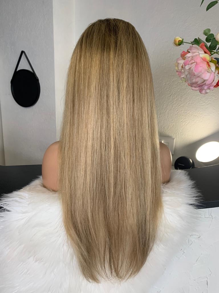 Sabrina - illusion integral + lace top / 24 inch / 150 % Volume / European hair