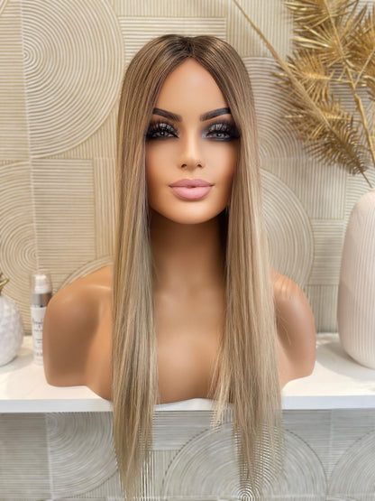 .Topper Mandy - 5x5 inch lace base / 150 % / 22 inch / russian hair