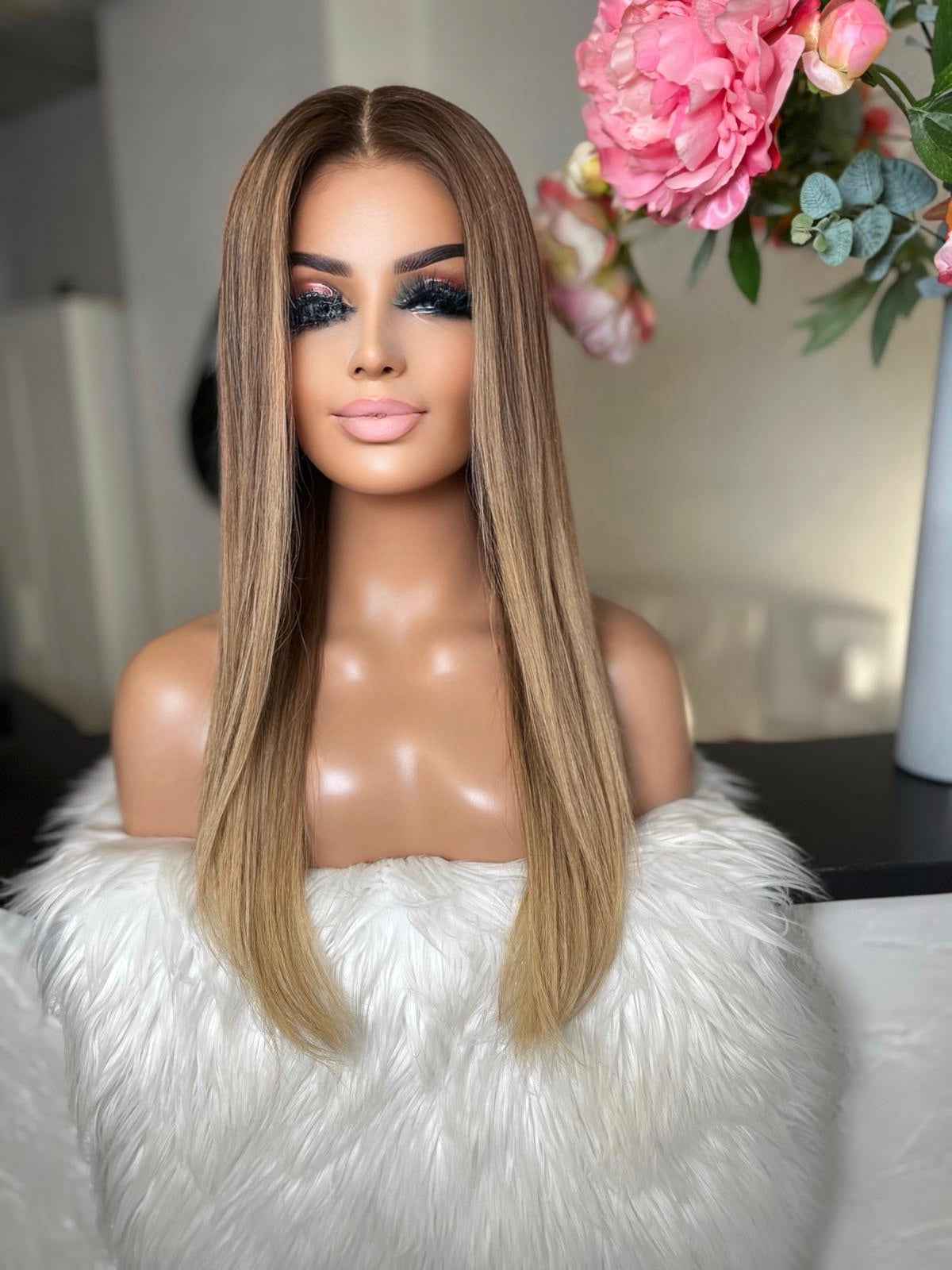 Sonia  -  confort integral illusion + lace top / 24 inch / 150% Volume / european hair / small (Copie)