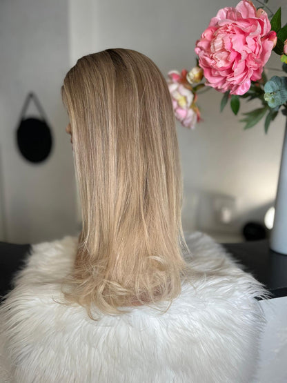 Paola - illusion integral + lace top  / 22 inch / 150 % Volume / European hair / small