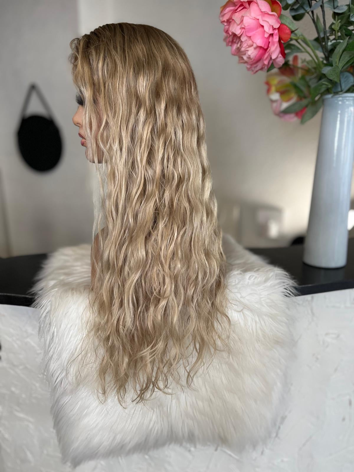 celine - illusion integral + lace top  / 26 inch / 180 % Volume / mongolian hair / s / wavy