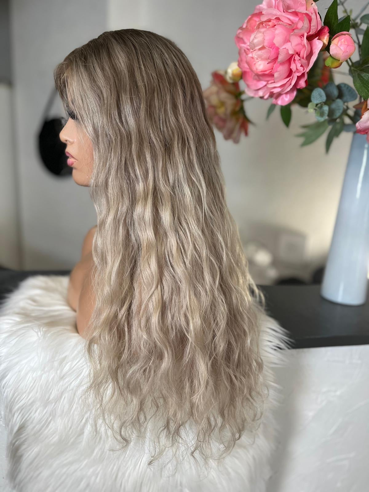 celine - illusion integral + lace top  / 26 inch / 180 % Volume / mongolian hair / s / wavy