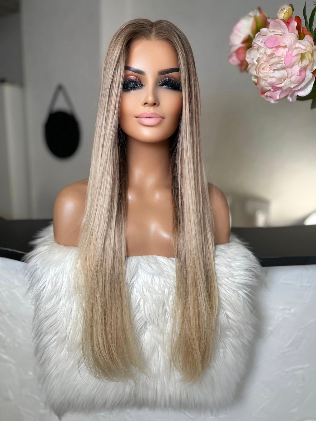 Marlene  - Integral + lace top  / 28 inch / 150 % Volume / mongolian hair / small (Copie 2)