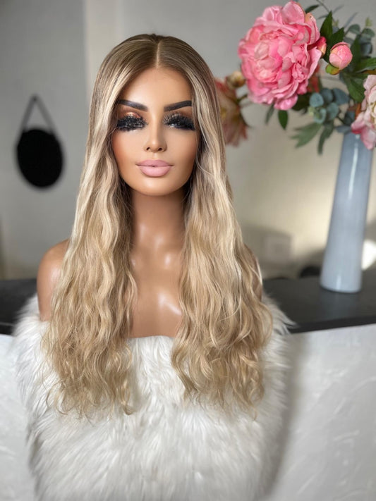 Selma - illusion integral + lace top  / 24 inch / 180 % Volume / mongolian hair / s / wavy