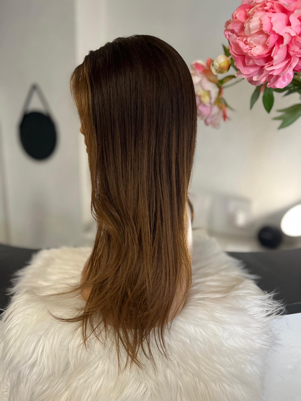 Rita  -  confort integral illusion + lace top / 22 inch / 150% Volume / european hair / small