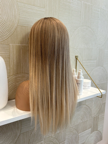 Cleo - confort integral illusion + lace top / 22 inch / 150% Volume / european hair / small