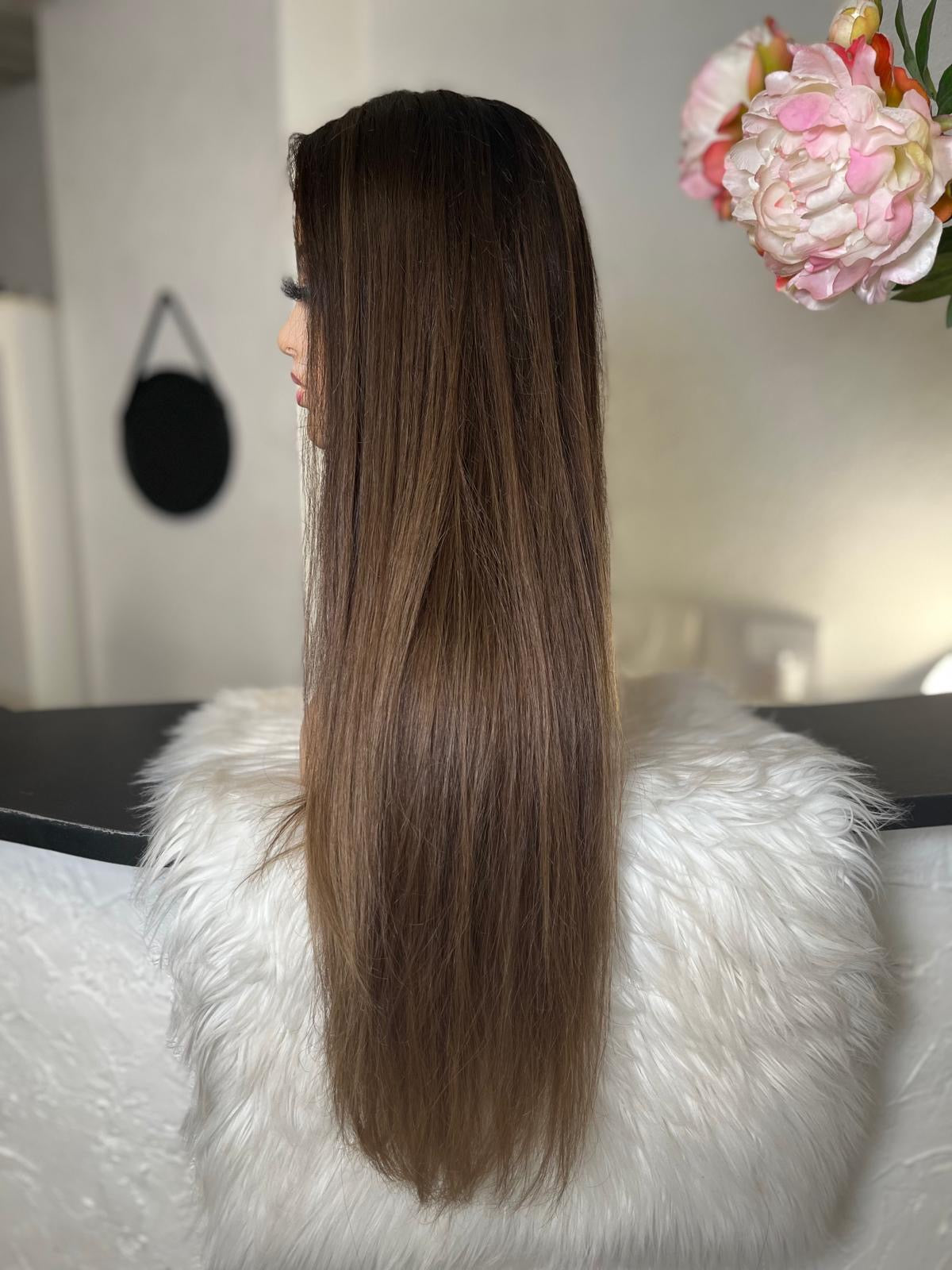 Julia - Integral + lace top  / 28 inch / 150 % Volume / mongolian hair / small