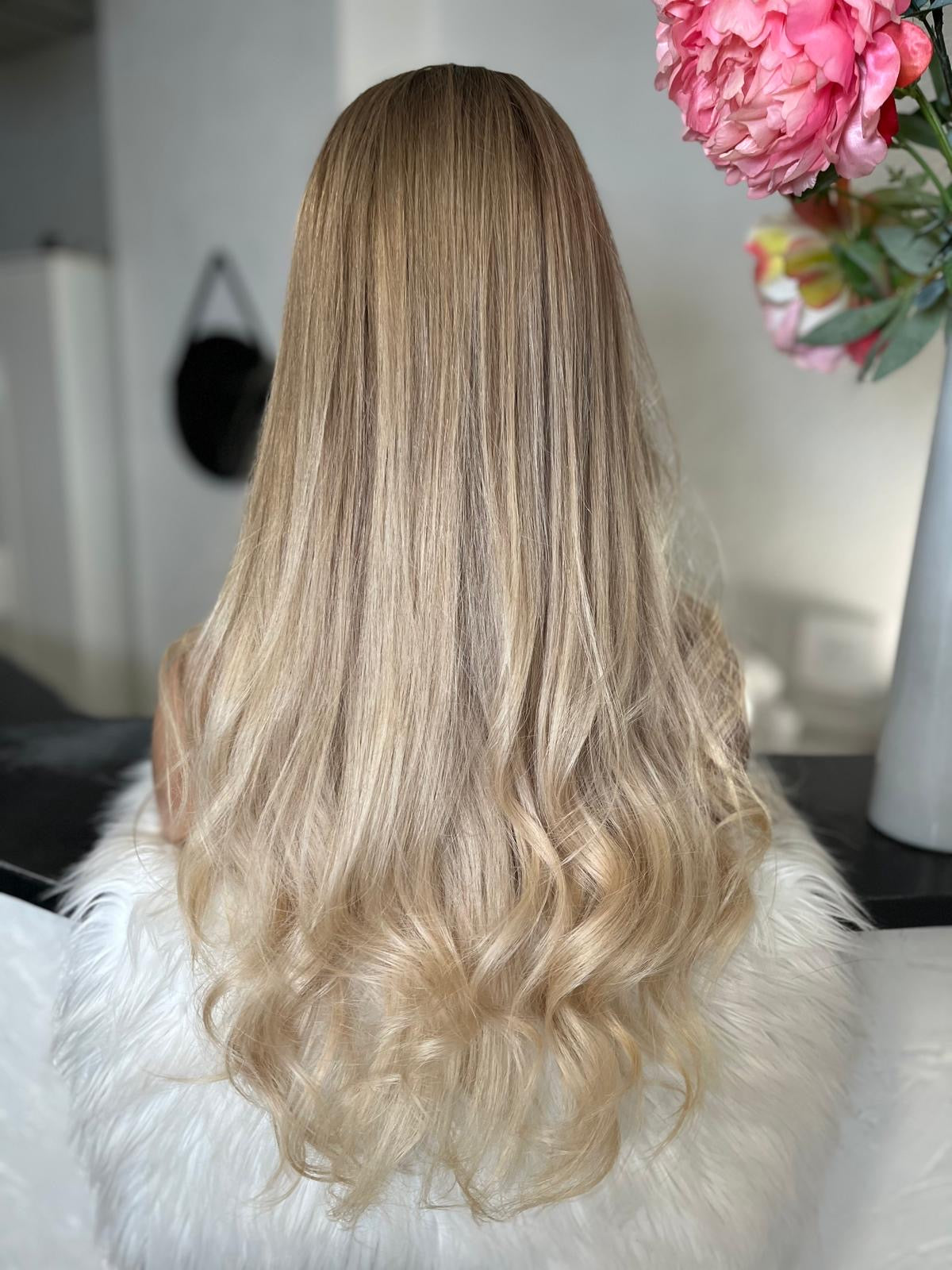 Suzanne  -  confort integral illusion + lace top / 26 inch / 150% Volume / european hair / small