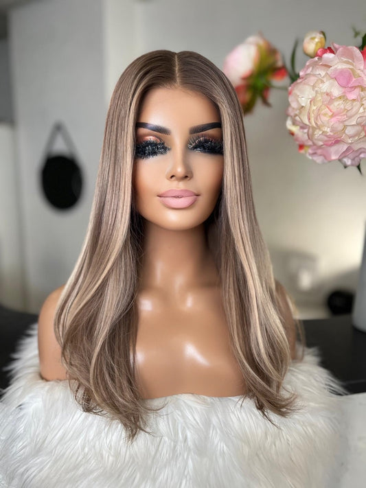 Johanna  -  confort integral illusion + lace top / 20 inch / 150% Volume / european hair / small