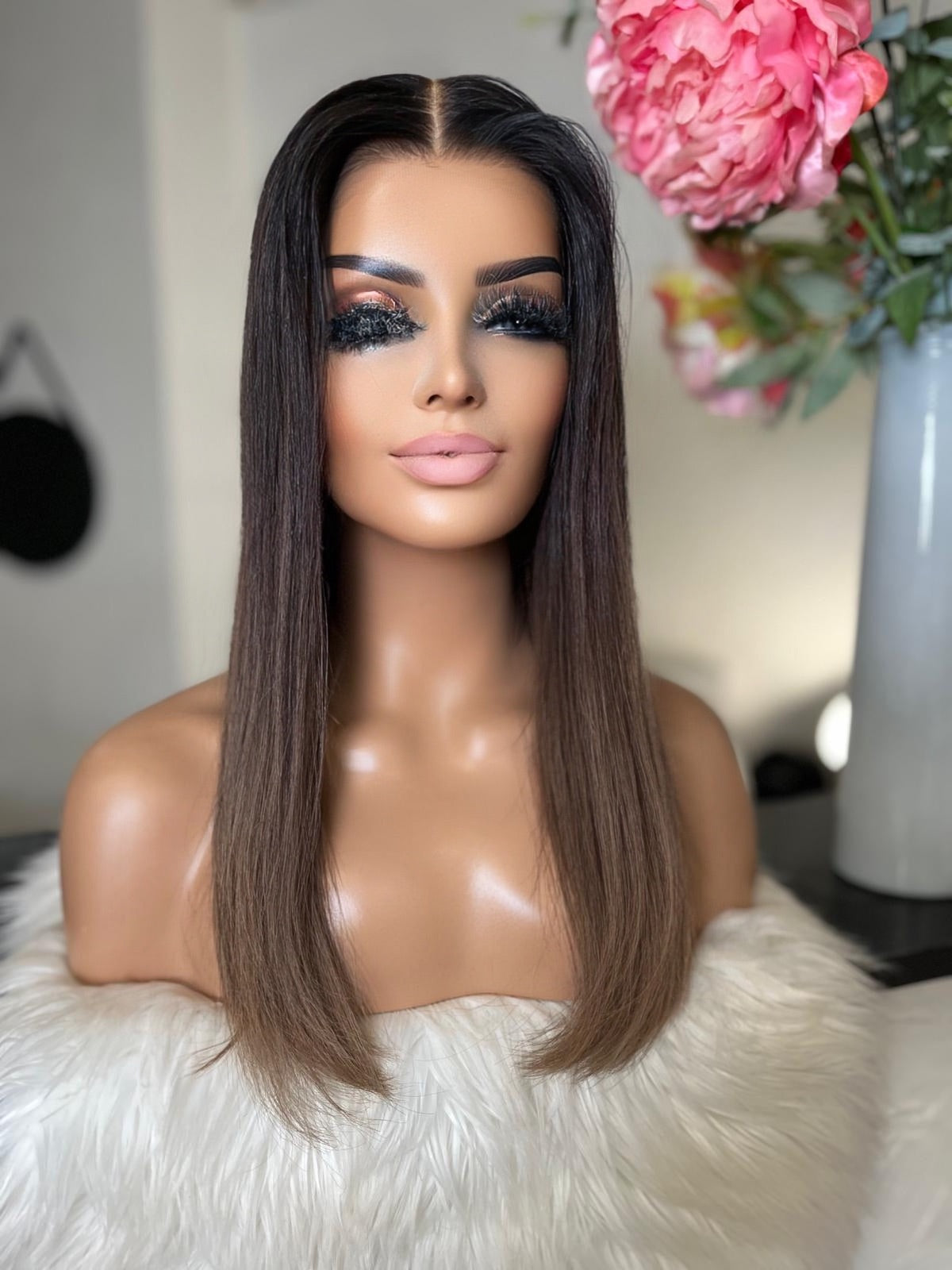 Marie  -  confort integral illusion + lace top / 22 inch / 150% Volume / european hair / small