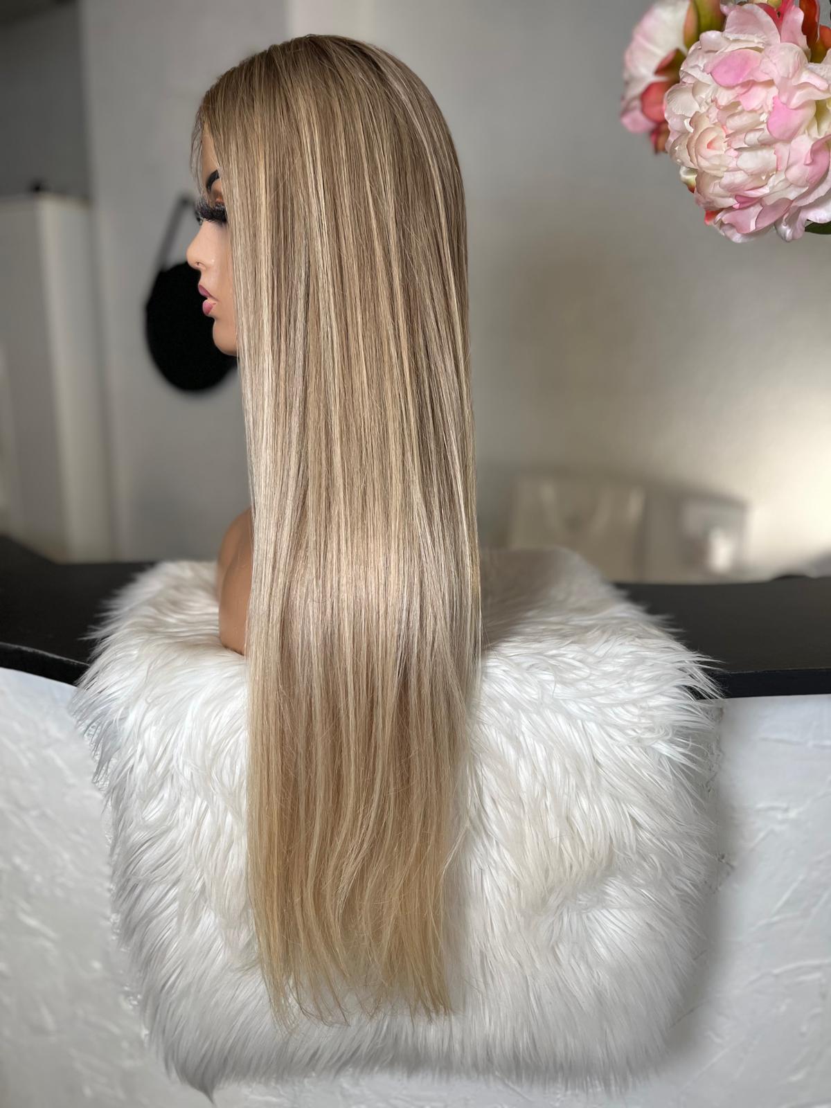 Marlene  - Integral + lace top  / 28 inch / 150 % Volume / mongolian hair / small (Copie 2)