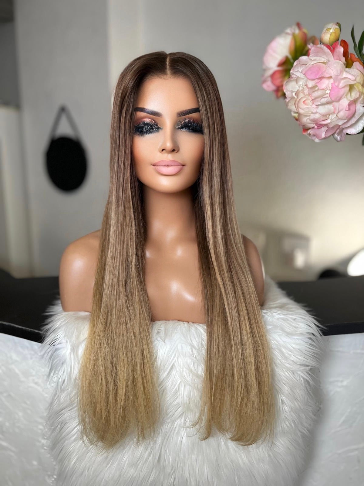 Joanne  - Integral + lace top  / 28 inch / 150 % Volume / mongolian hair / small (Copie)