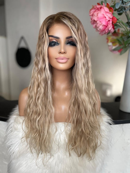 celine - illusion integral + lace top  / 26 inch / 180 % Volume / mongolian hair / s / wavy