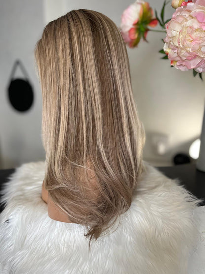 Johanna  -  confort integral illusion + lace top / 20 inch / 150% Volume / european hair / small