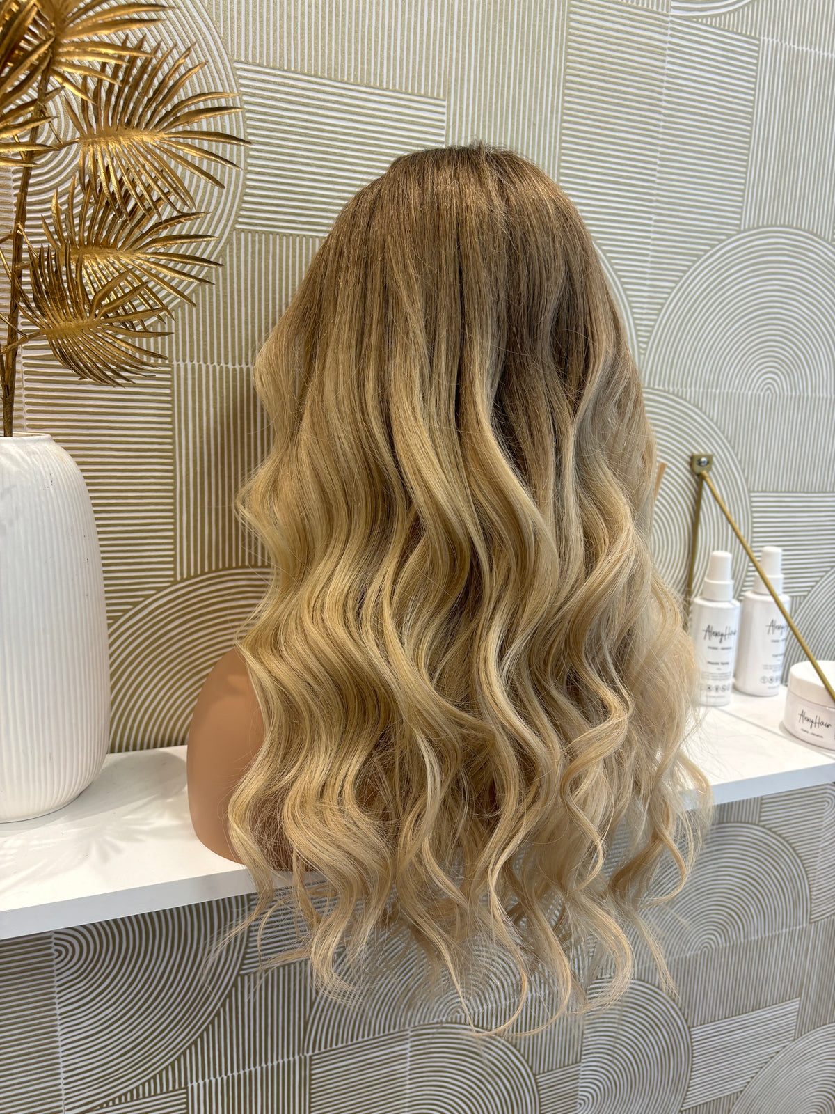 Justine  -  confort integral illusion + lace top / 22  inch / 150% Volume / european hair / small