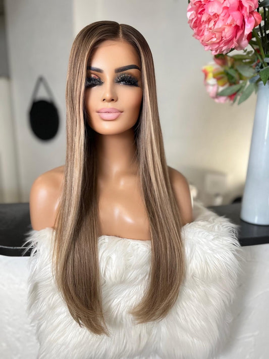 Sybille - illusion integral + lace top  / 26 inch / 180 % Volume / European hair / small