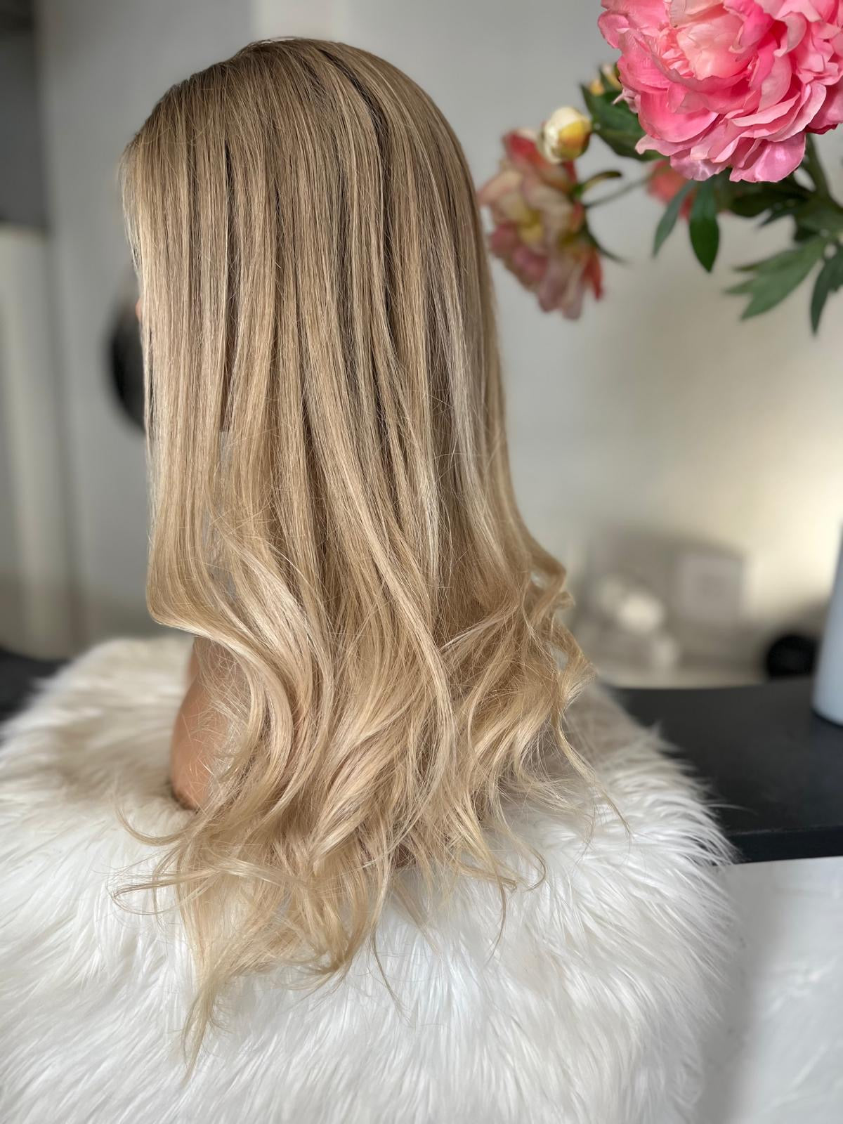 Theresa  -  confort integral illusion + lace top / 24 inch / 150% Volume / european hair / small