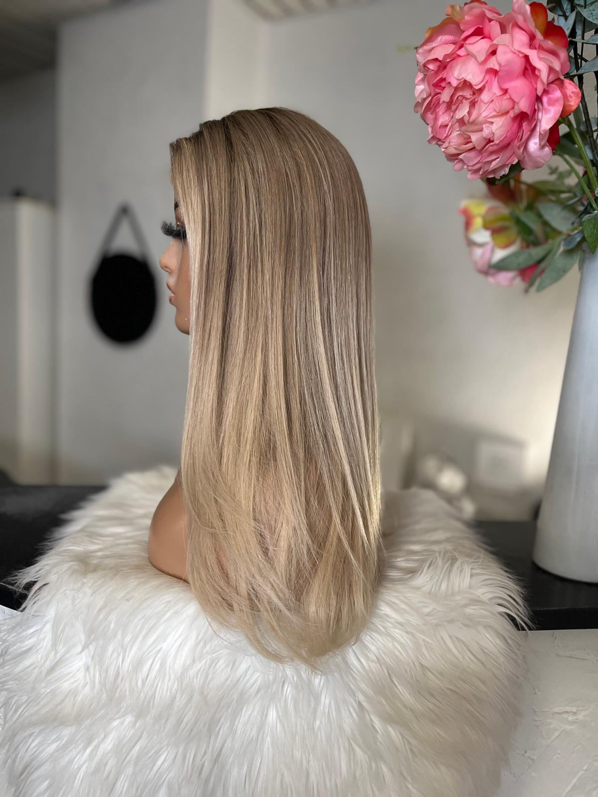 Louise -  confort integral illusion + lace top /20 inch  / 150% Volume / european hair / small