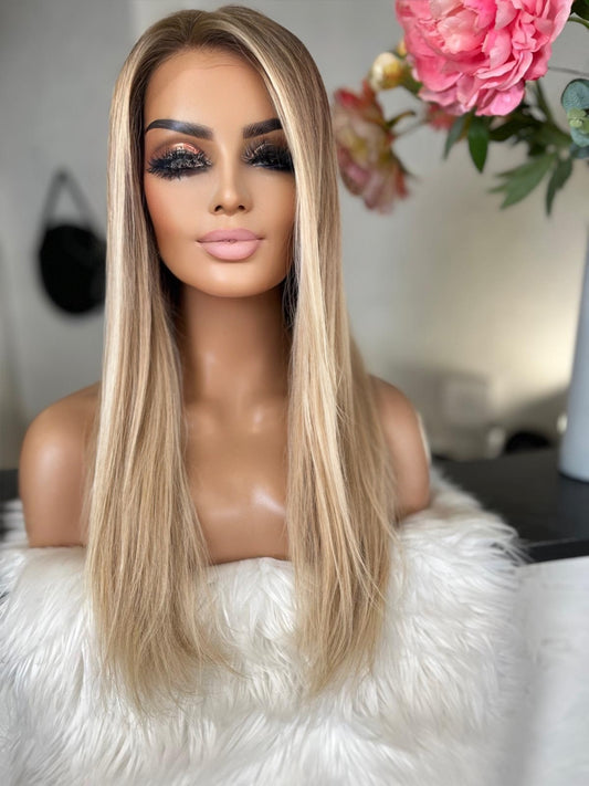 Tara - illusion integral + lace top  / 26 inch / 150 % Volume / European hair / small