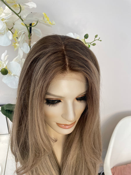 .Irina - confort cap+ skin part / 22 inch / 150 % Volume / european hair / small