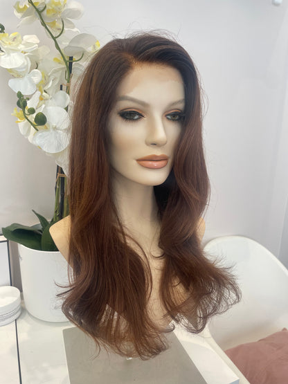 .Anita - Intégral front lace top 3"x 4" / 18 inch / 150 % Volume / European hair / medium